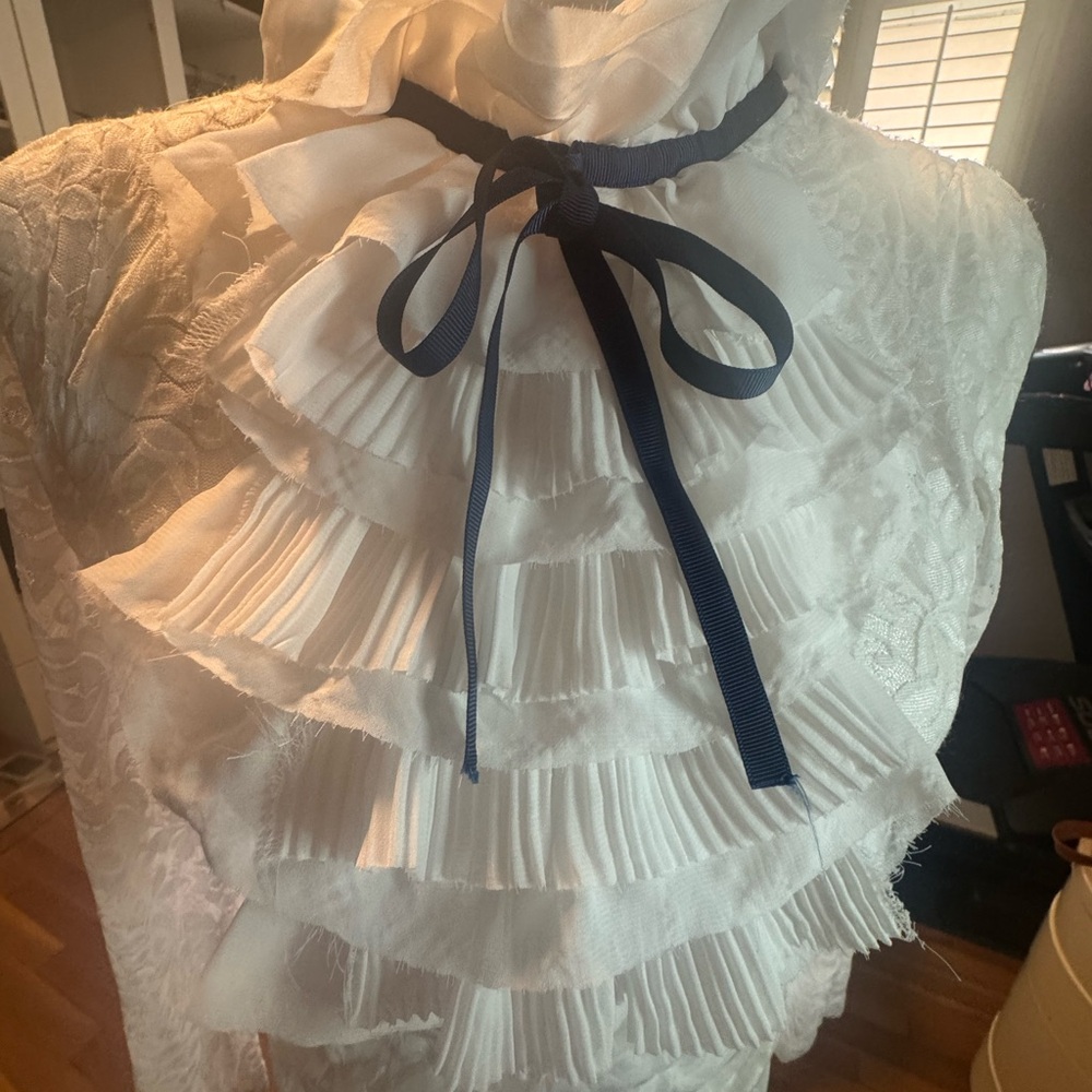 White Lace Ruffle Top - Picture 11 of 14